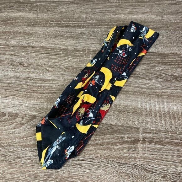 Looney Tunes Mania Vintage Tie Mens Twick or Tweet Necktie Halloween Black 90s - Picture 4 of 9